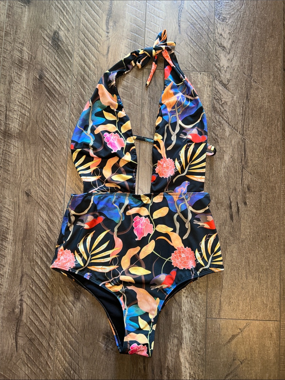 AVERIE "ANTONELLA" HALTER NECK ONE-PIECE BATHING SUIT SIZE MEDIUM - Picture 2 of 6